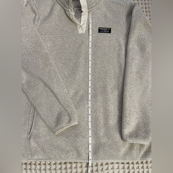L.L. Bean women’s snap front pullover - Picture 2 of 6